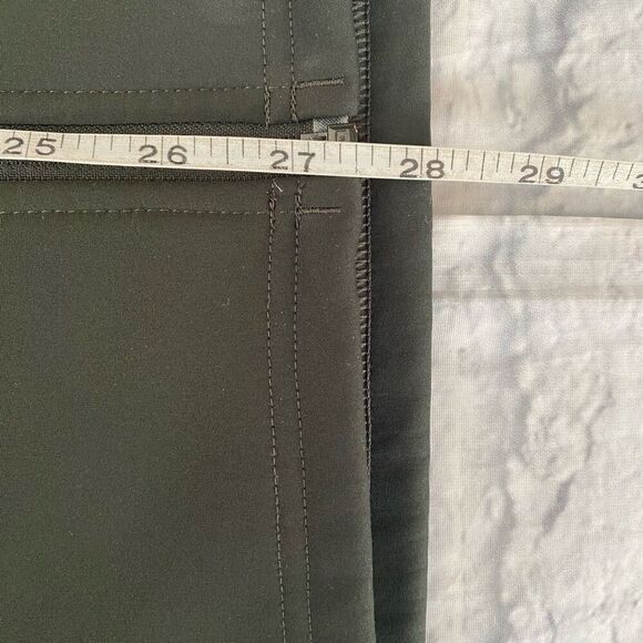 Under Armour men S cold gear Infrared fitted full zip jacket olive green - Picture 12 of 13